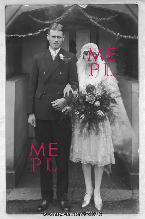 : MARRIED COUPLE / CA1930 : MARRIED COUPLE / CA1930