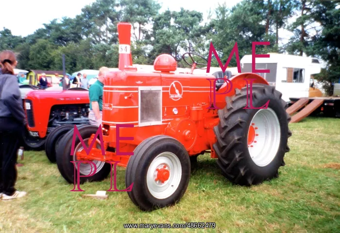 : Marshall Field Marshall Series III tractor : Marshall Field Marshall Series III tractor