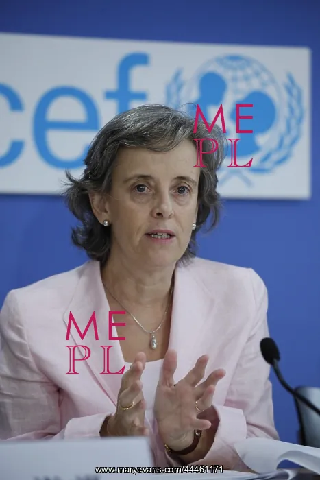  : Marta Santos Pais