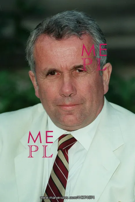  : Martin Bell MP