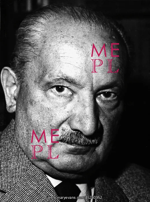 : Martin Heidegger : Martin Heidegger