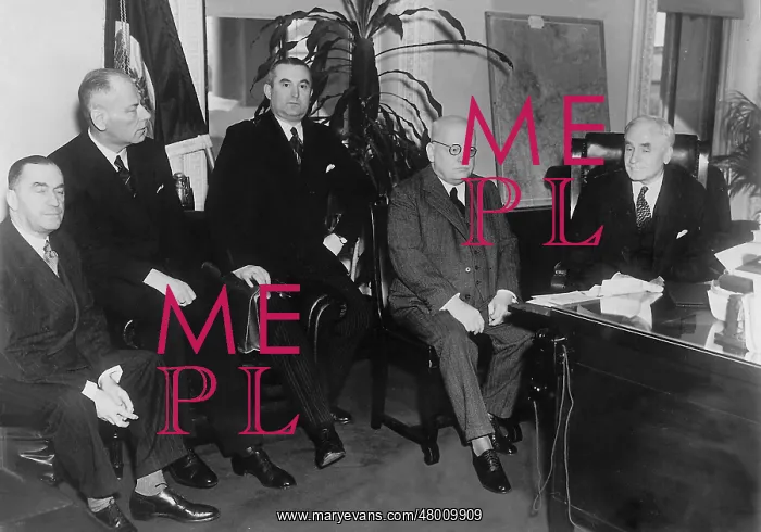 : Martin Wronsky, Councilor Thomas, Willy Fisch, Hans Luther a : Martin Wronsky, Councilor Thomas, Willy Fisch, Hans Luther a