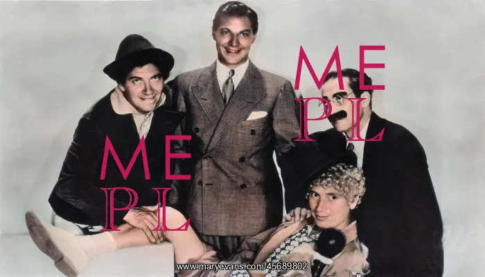 : FOUR MARX BROS / PARAMOUNT : FOUR MARX BROS / PARAMOUNT