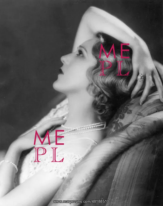 : Mary Pickford, 1932 : Mary Pickford, 1932