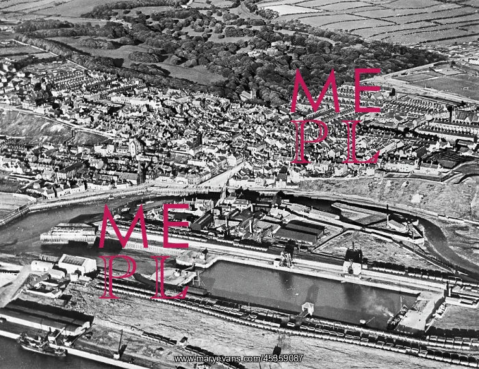 : Maryport, Cumbria. The docks and town. Photographed by Aerofilms Ltd in August 1930 : Maryport, Cumbria. The docks and town. Photographed by Aerofilms Ltd in August 1930