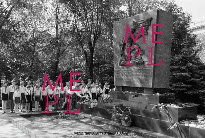: Mass grave at Square of Fallen Fighters : Mass grave at Square of Fallen Fighters