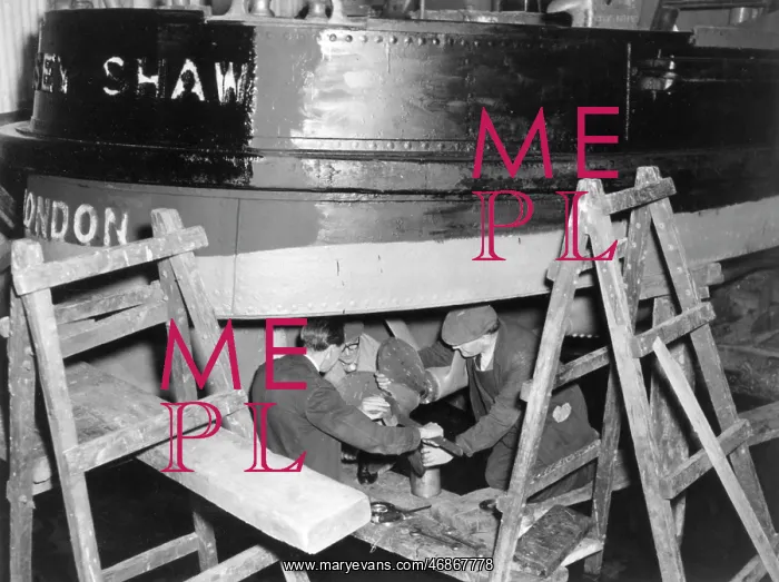  : Massey Shaw fireboat under repair