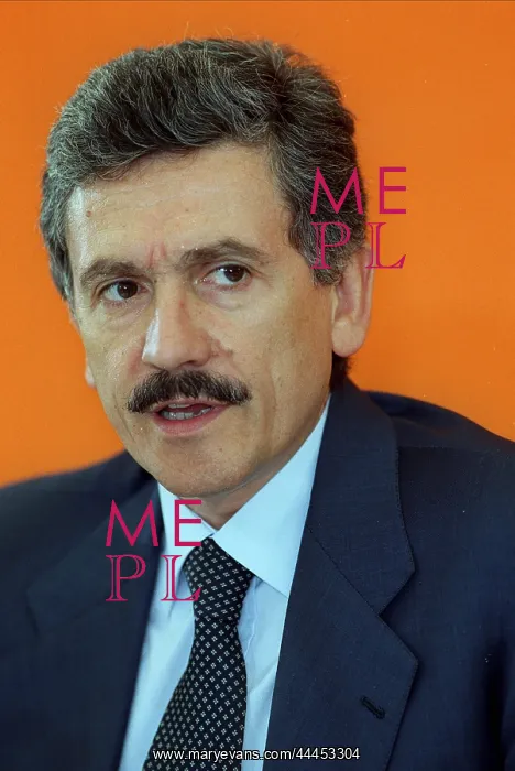  : Massimo D'Alema