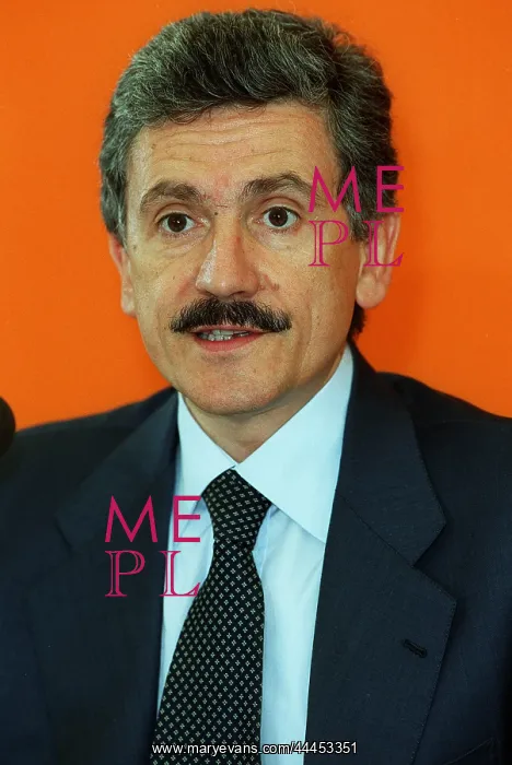  : Massimo D'Alema