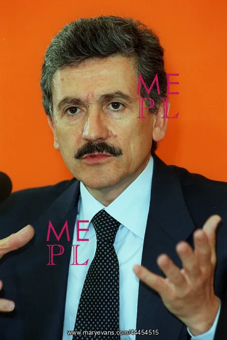  : Massimo D'Alema