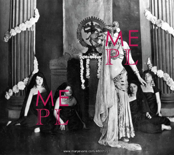 : Mata Hari, dancer, courtesan and possible spy : Mata Hari, dancer, courtesan and possible spy