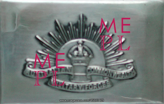 : Matchbox holder with AIF cap badge, WW1 : Matchbox holder with AIF cap badge, WW1