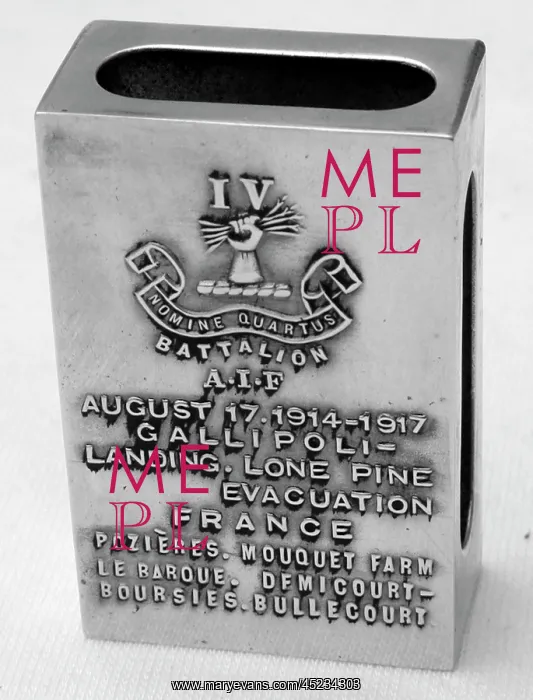 : Matchbox holder with AIF cap badge, WW1 : Matchbox holder with AIF cap badge, WW1
