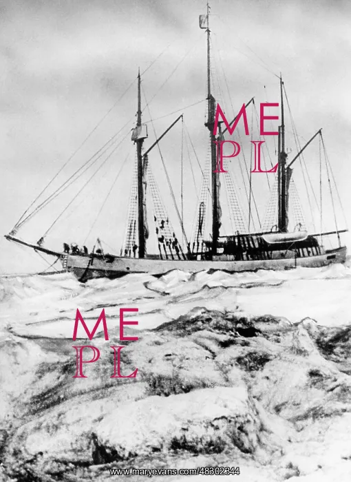  : The Maud in pack ice, around 1920