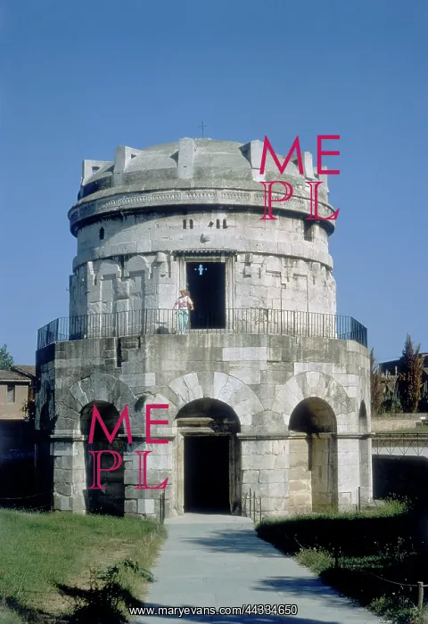  : The Mausoleum of Theodoric in