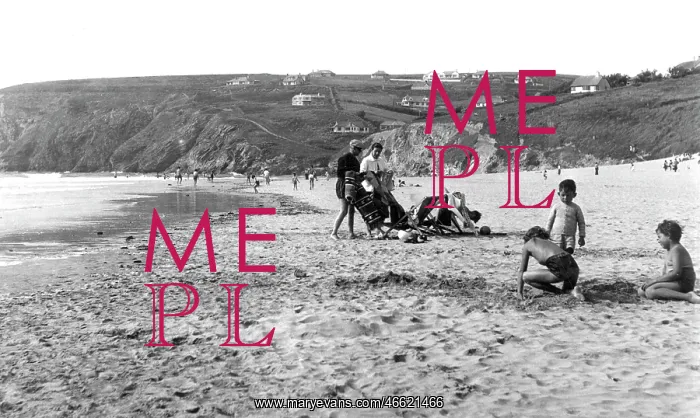  : Mawgan Porth, the Beach c1955