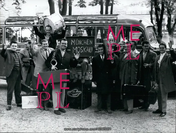 : Max Greger and his jazz band, going on tour to USSR : Max Greger and his jazz band, going on tour to USSR