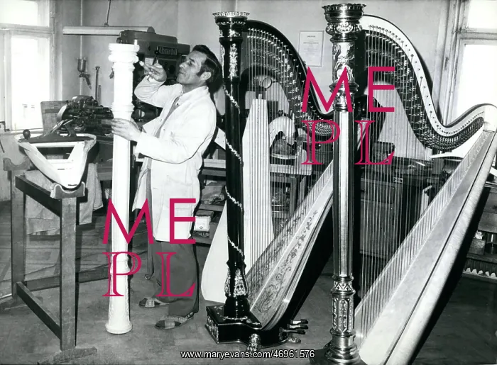 : Max Horngacher, harp maker, Upper Bavaria, Germany : Max Horngacher, harp maker, Upper Bavaria, Germany