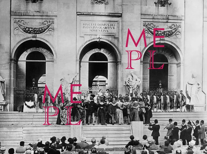 : Max Reinhardt's staging of Jedermann, 1930 : Max Reinhardt's staging of Jedermann, 1930