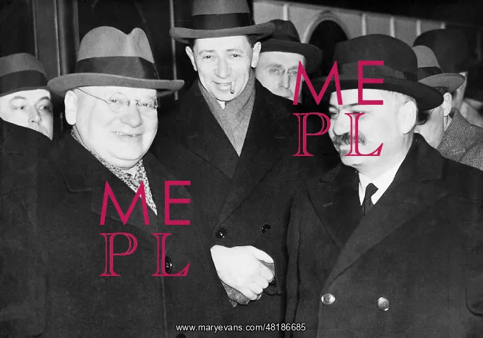 : Maxim M. Litwinow and Ivan Maisky, 1936 : Maxim M. Litwinow and Ivan Maisky, 1936
