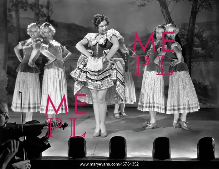 : Maxine Doyle - actress - celebrity : Maxine Doyle - actress - celebrity