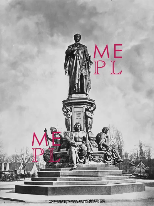 : The Maxmonument in Munich : The Maxmonument in Munich