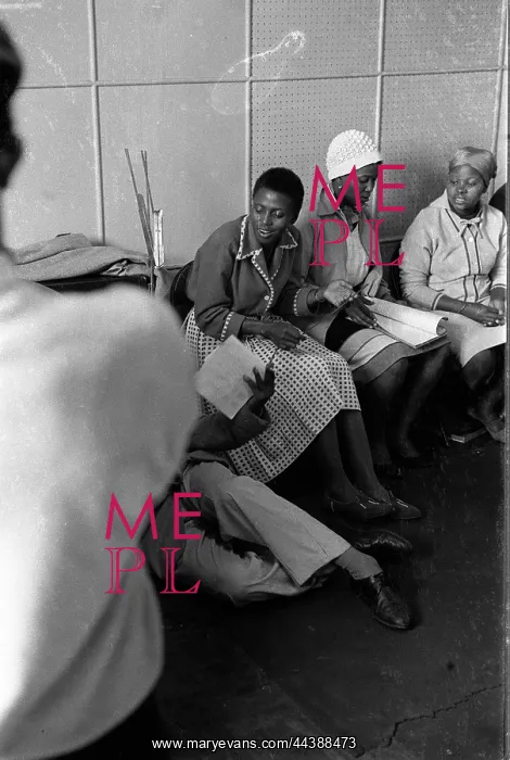 : May 1960 On The Way Up Miriam Makeba And The Skylarks : May 1960 On The Way Up Miriam Makeba And The Skylarks