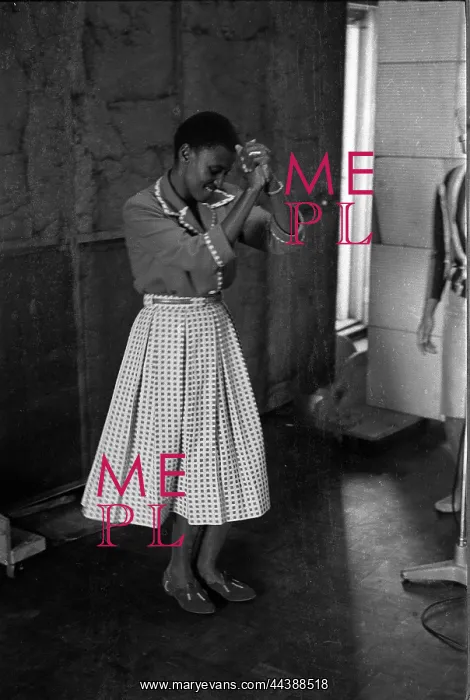 : May 1960 On The Way Up Miriam Makeba And The Skylarks : May 1960 On The Way Up Miriam Makeba And The Skylarks