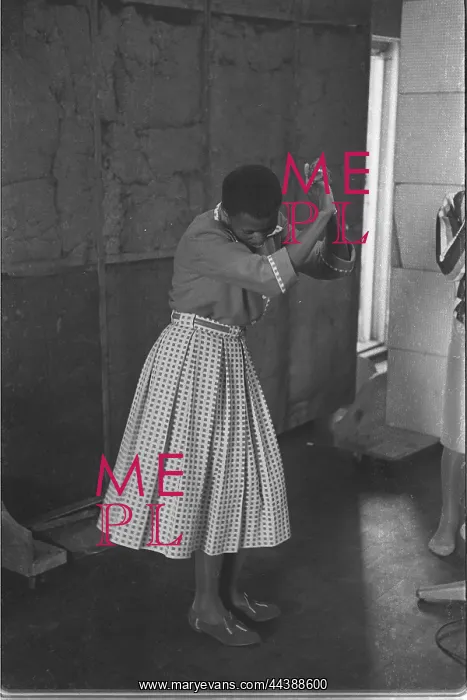 : May 1960 On The Way Up Miriam Makeba And The Skylarks : May 1960 On The Way Up Miriam Makeba And The Skylarks