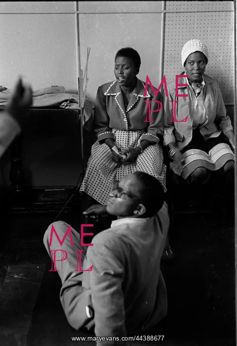 : May 1960 On The Way Up Miriam Makeba And The Skylarks : May 1960 On The Way Up Miriam Makeba And The Skylarks