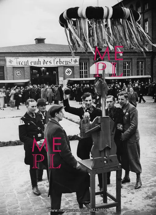  : May Day celebrations at the Berliner Kindl, 1938