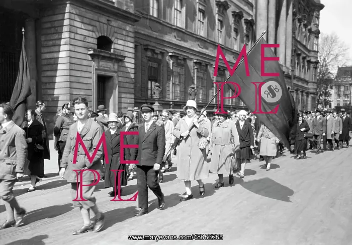 : May Day of the Communists, 1930 : May Day of the Communists, 1930