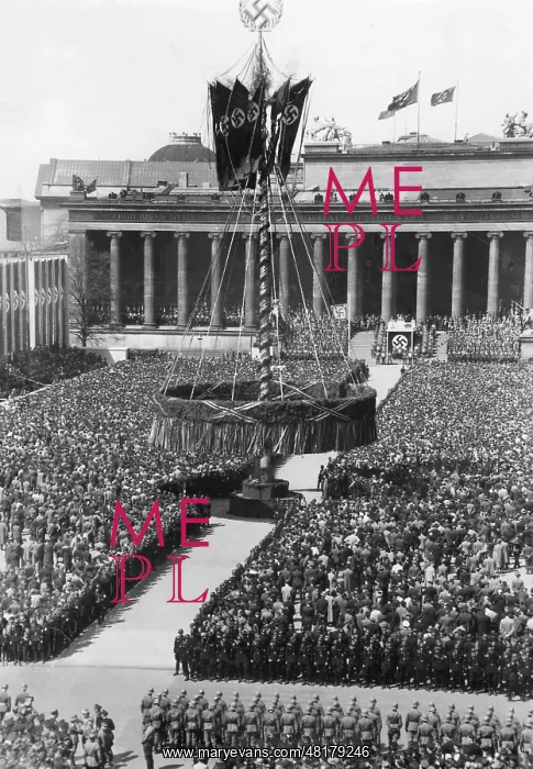: May Day event in Berlin, 1937 : May Day event in Berlin, 1937