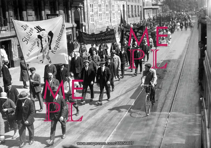 : May demonstration of the KPD, 1930 : May demonstration of the KPD, 1930