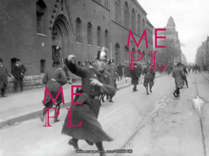 : May uprisings in Berlin, 1929 : May uprisings in Berlin, 1929