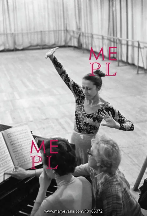 : Maya Plisetskaya : Maya Plisetskaya