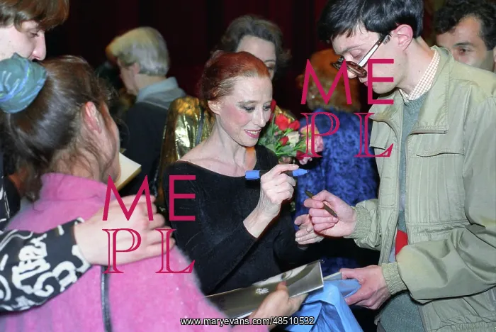 : Maya Plisetskaya autographing, 1994 : Maya Plisetskaya autographing, 1994