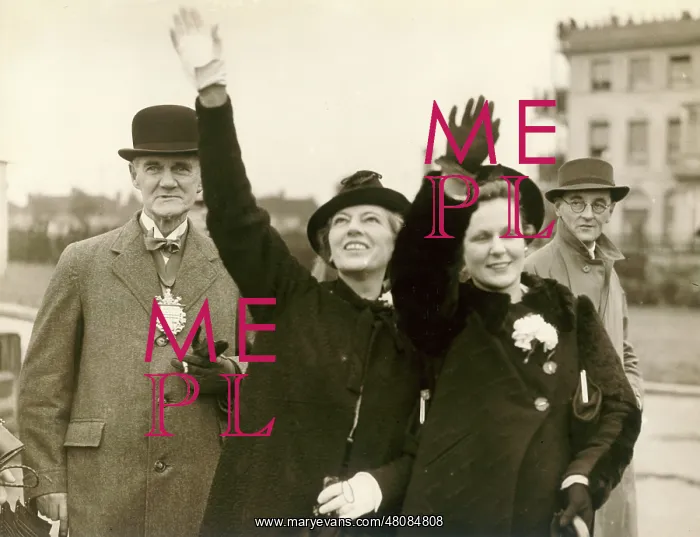 : The Mayor of Croydon, Lady Connop Guthrie : The Mayor of Croydon, Lady Connop Guthrie