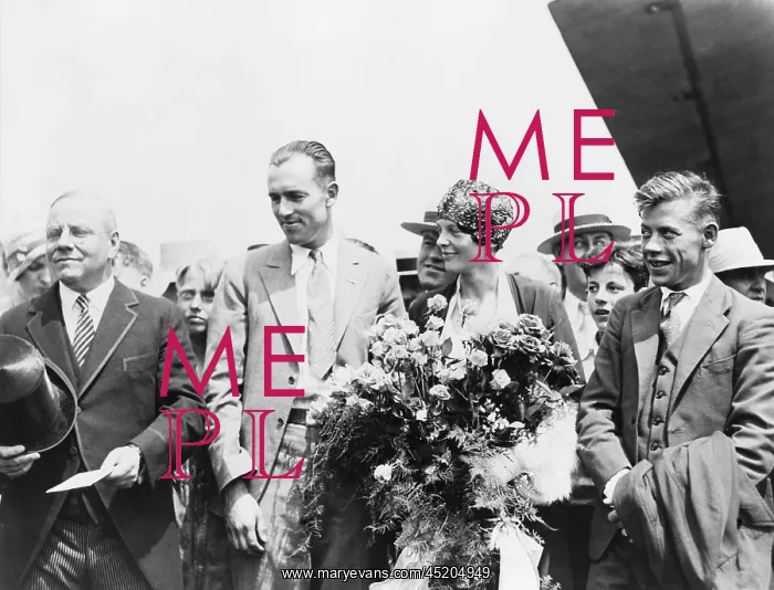 : Mayor Malcolm Nichols, greets flyers Lou ? : Mayor Malcolm Nichols, greets flyers Lou ?