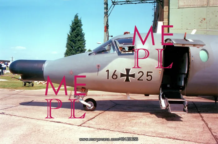 : MBB HFB-320 Hansa Jet ECM 16+25 : MBB HFB-320 Hansa Jet ECM 16+25