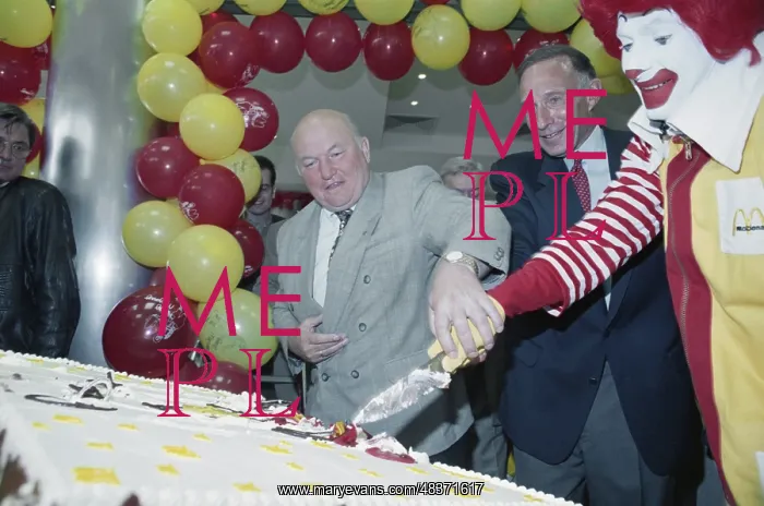 : McDonald's Restaurant : McDonald's Restaurant