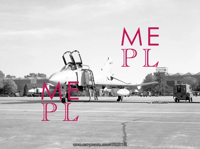 : McDonnell Douglas Phantom FGR.2 XV492 : McDonnell Douglas Phantom FGR.2 XV492