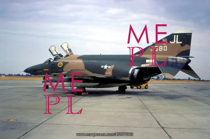 : McDonnell Douglas RF-4C Phantom 68-0580 : McDonnell Douglas RF-4C Phantom 68-0580