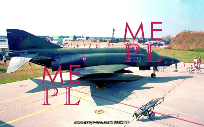 : McDonnell Douglas RF-4E Phantom II 69-7466 : McDonnell Douglas RF-4E Phantom II 69-7466