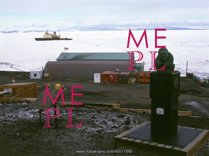 : MCMURDO STATION / ANTARCT : MCMURDO STATION / ANTARCT