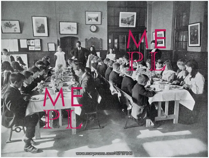: Meals for children at Cable St School, Whitechapel 1906 : Meals for children at Cable St School, Whitechapel 1906