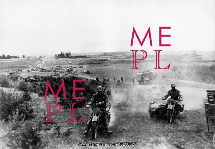 : Mechanized unit of the Wehrmacht marching on the Eastern : Mechanized unit of the Wehrmacht marching on the Eastern