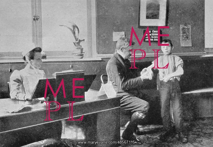 : Medical Examination, Barnardo's Home, Stepney Causeway, Lond : Medical Examination, Barnardo's Home, Stepney Causeway, Lond