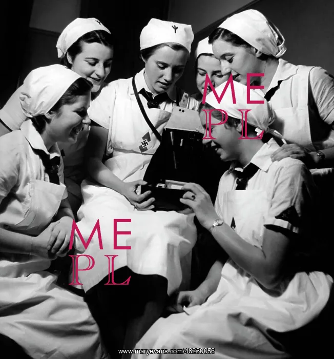 : Medical Service of the BDM, Berlin 1940 : Medical Service of the BDM, Berlin 1940
