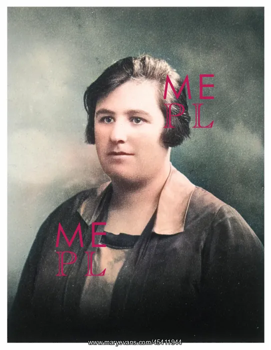 : Medium - Helen Duncan : Medium - Helen Duncan